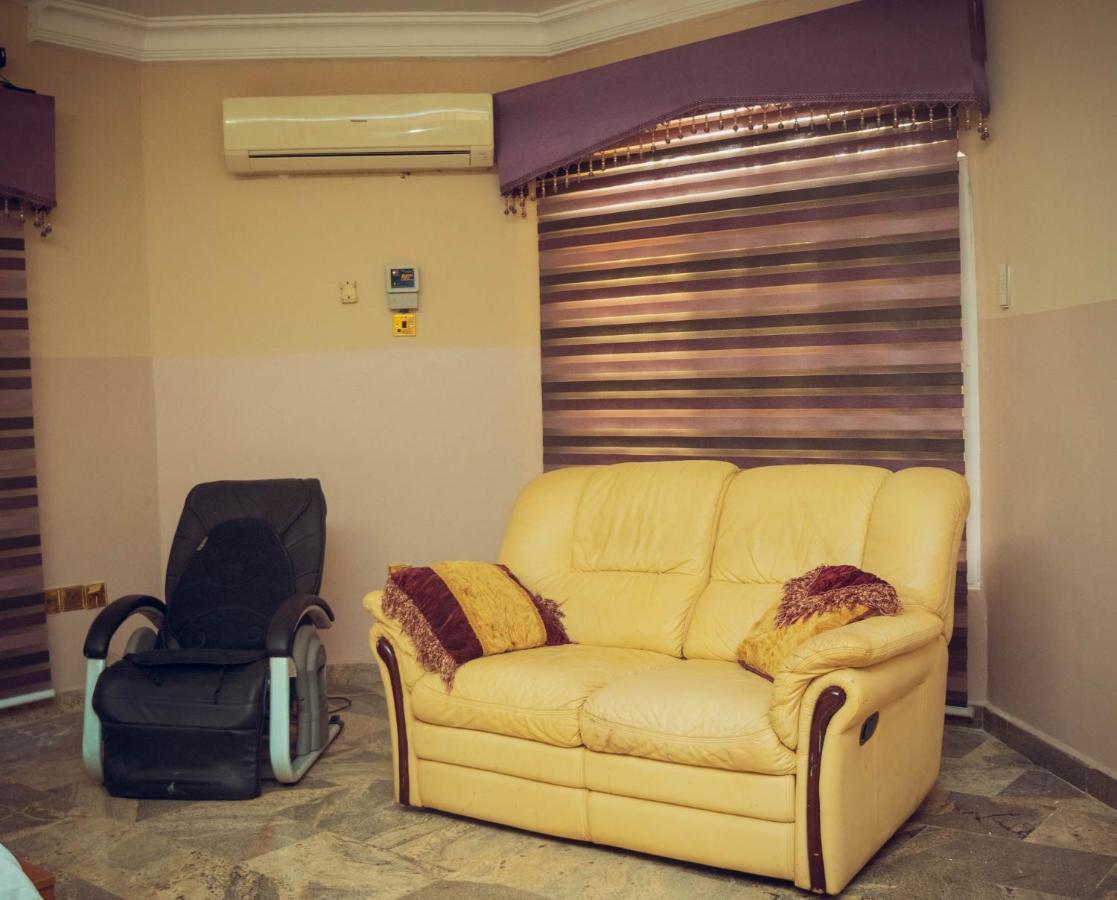 J'S Place Abuja Dış mekan fotoğraf