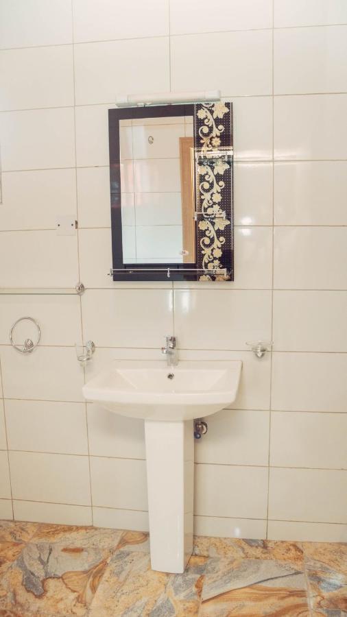 J'S Place Abuja Dış mekan fotoğraf