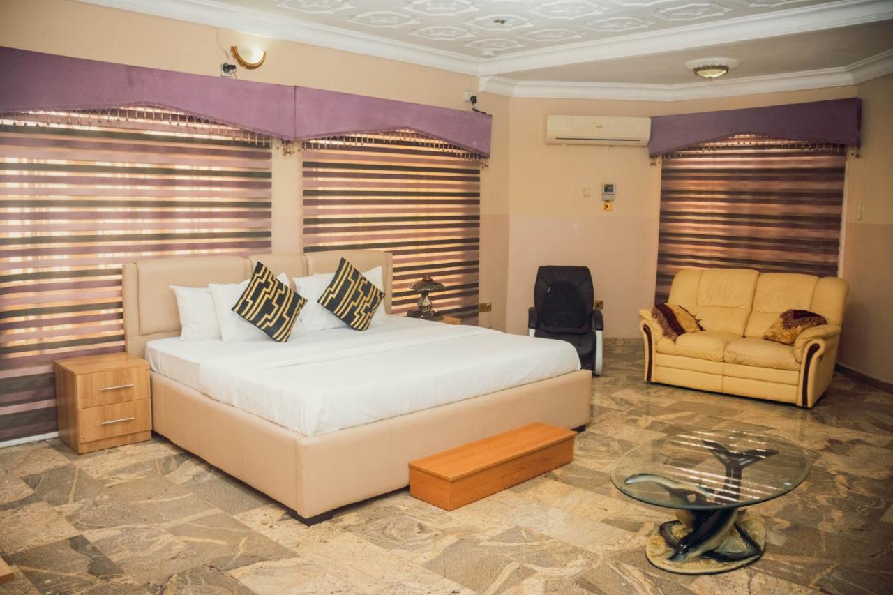 J'S Place Abuja Dış mekan fotoğraf