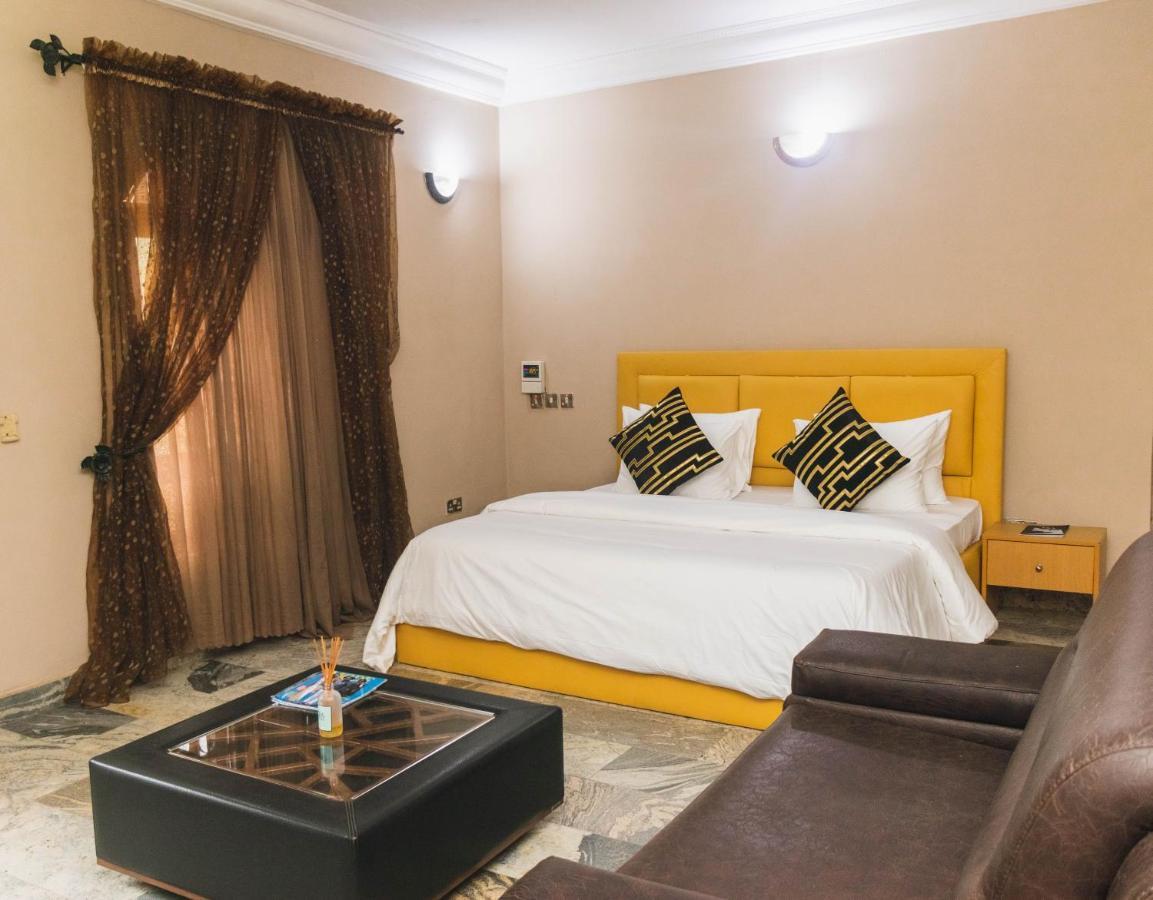 J'S Place Abuja Dış mekan fotoğraf