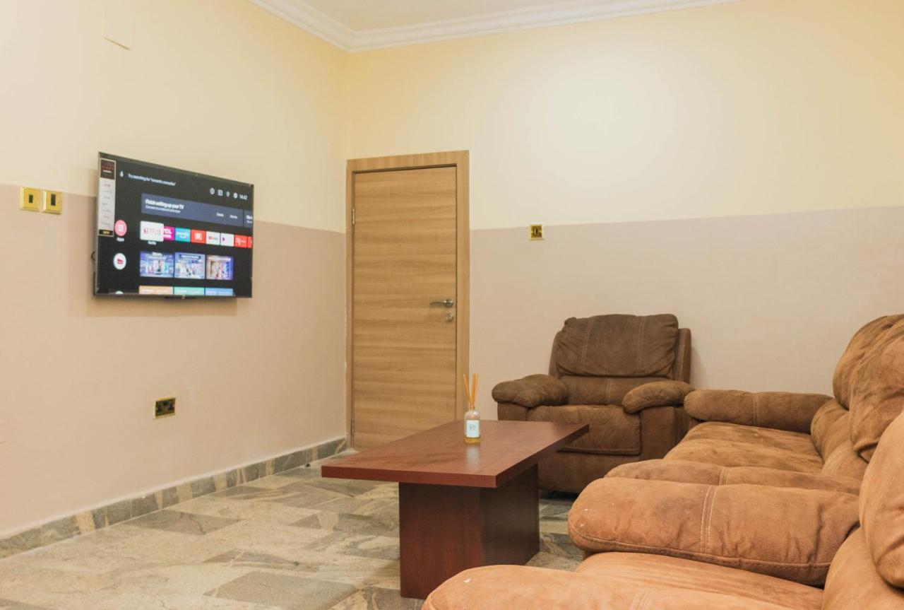 J'S Place Abuja Dış mekan fotoğraf