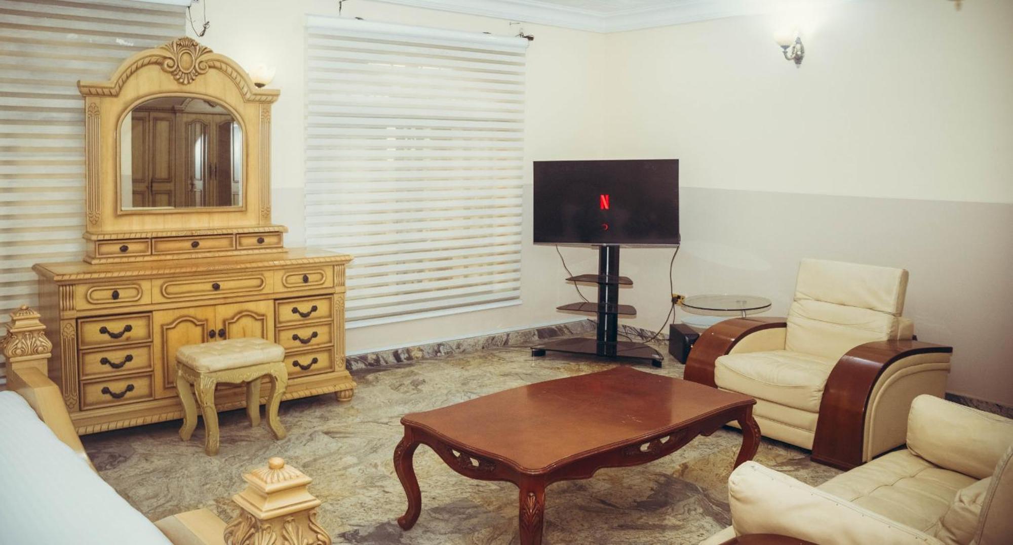 J'S Place Abuja Dış mekan fotoğraf